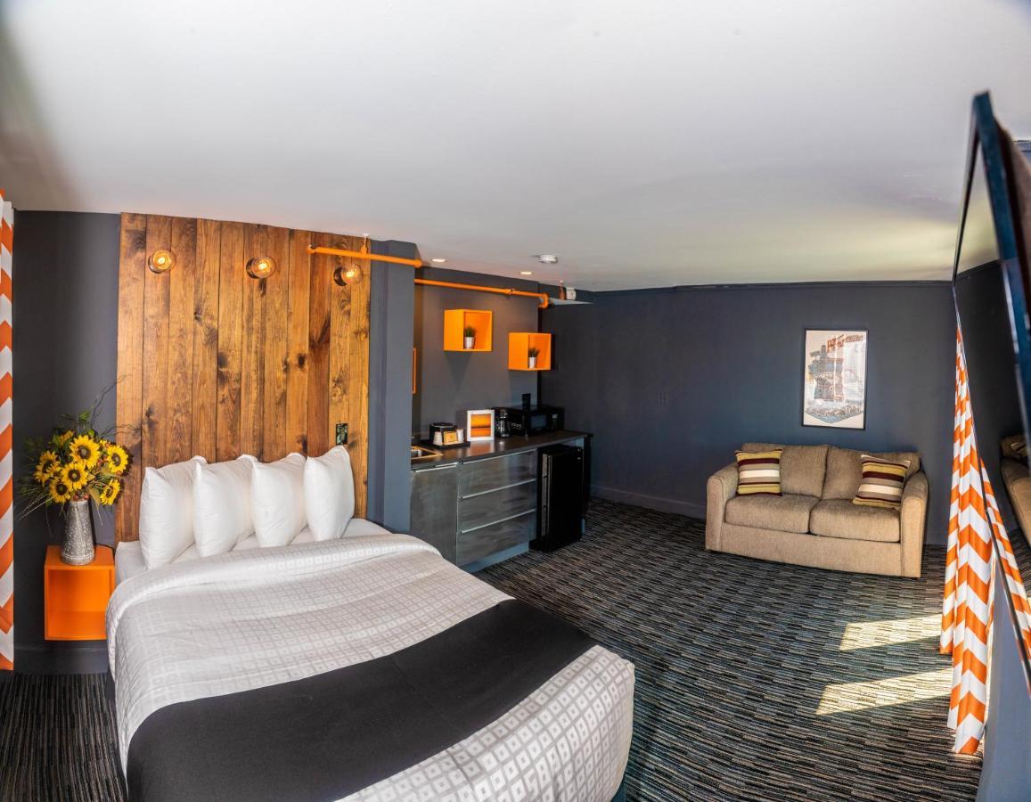 Uptown Hotel St Pete Αγία Πετρούπολη Εξωτερικό φωτογραφία